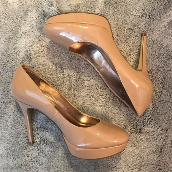 Steve Madden Shoes - Steve Madden “Analyse” Nude platform pumps
